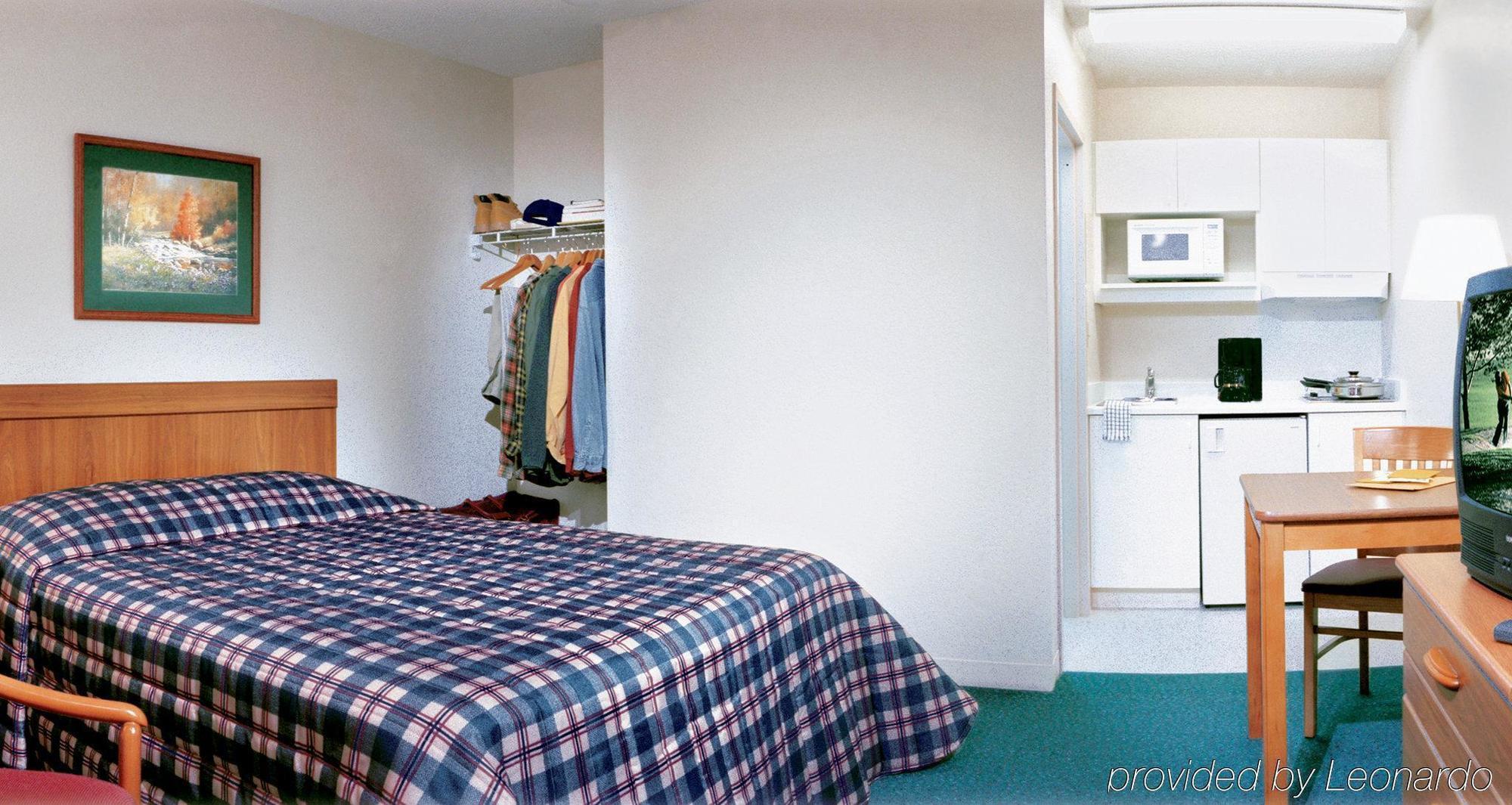 โฮมทาวน์ สตูดิโอส์ ดีทรอยต์ - ลิโวเนีย Motel ห้อง รูปภาพ